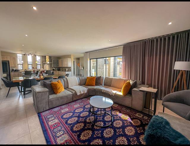 4 BEDROOM HOUSE FOR SALE IN MIDSTREAM MEADOWS